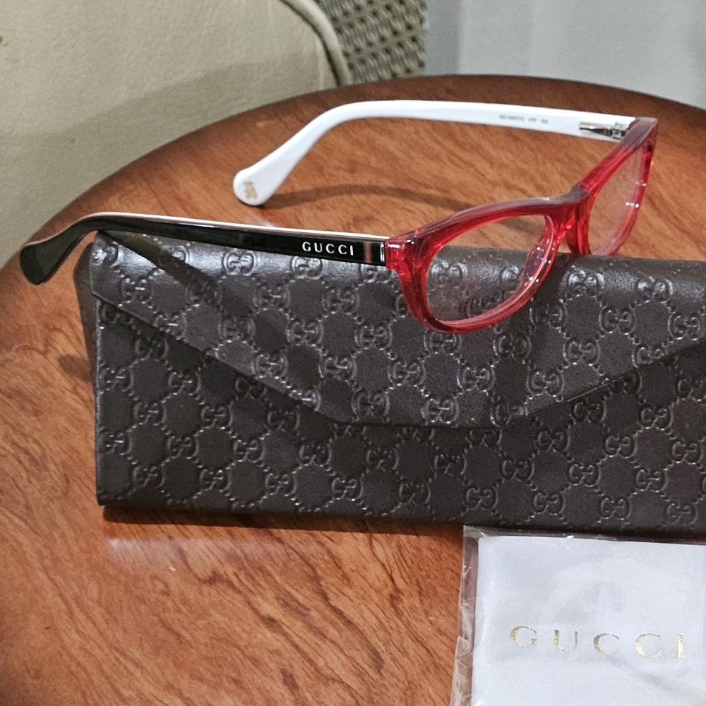Gucci - Picture 4 of 4